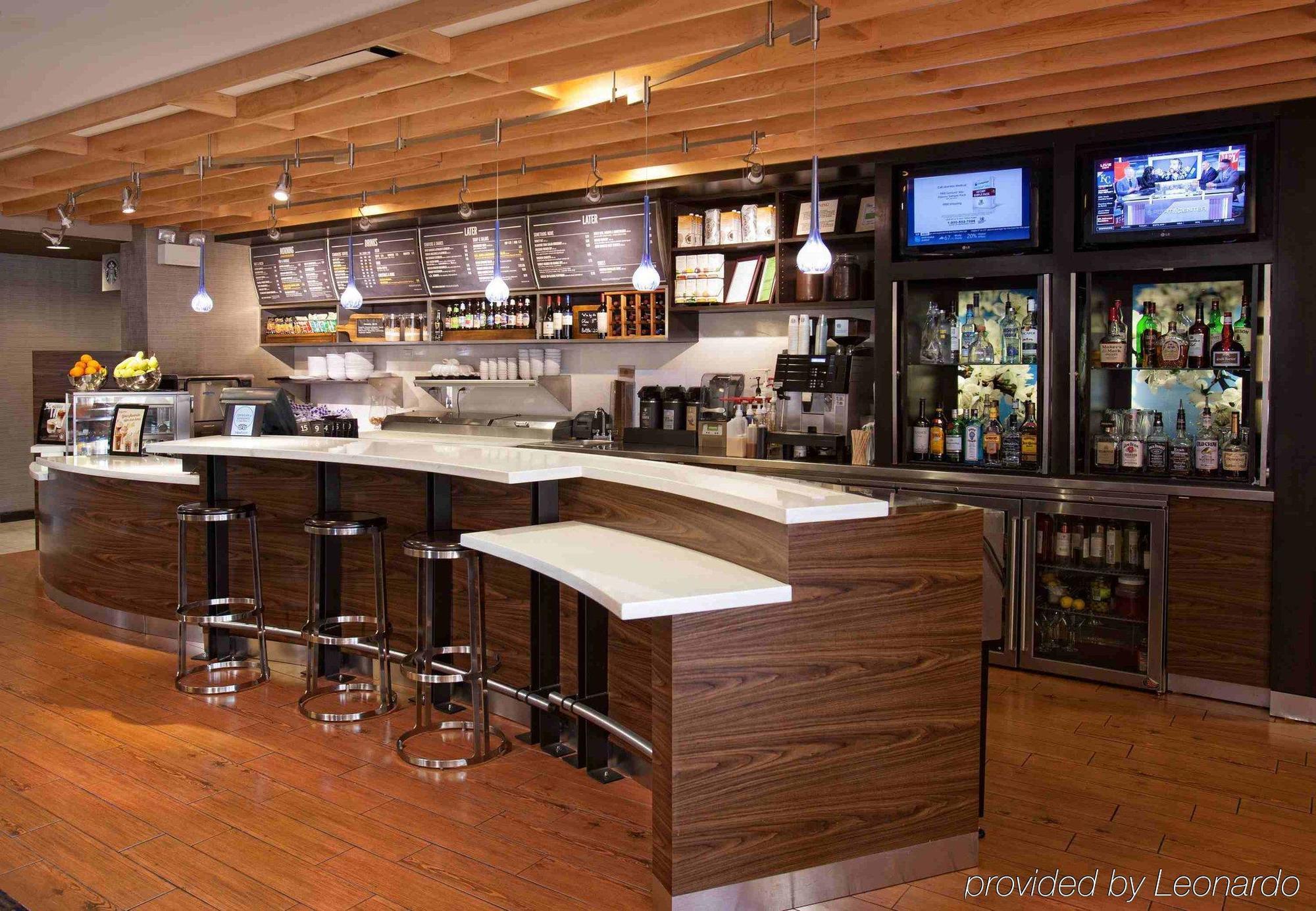 Courtyard By Marriott Фейетвилл Экстерьер фото